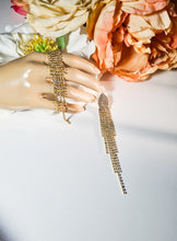 Load image into Gallery viewer, The Patty double ladder earrings