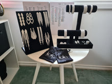 Load image into Gallery viewer, Heart rhinestone earrings - silver