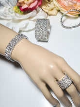 Load image into Gallery viewer, Crystal bracelet for bodybuilding competition
