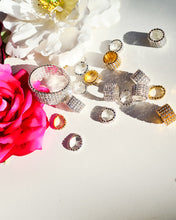 Load image into Gallery viewer, Rhinestone rings and bracelets silver and gold
